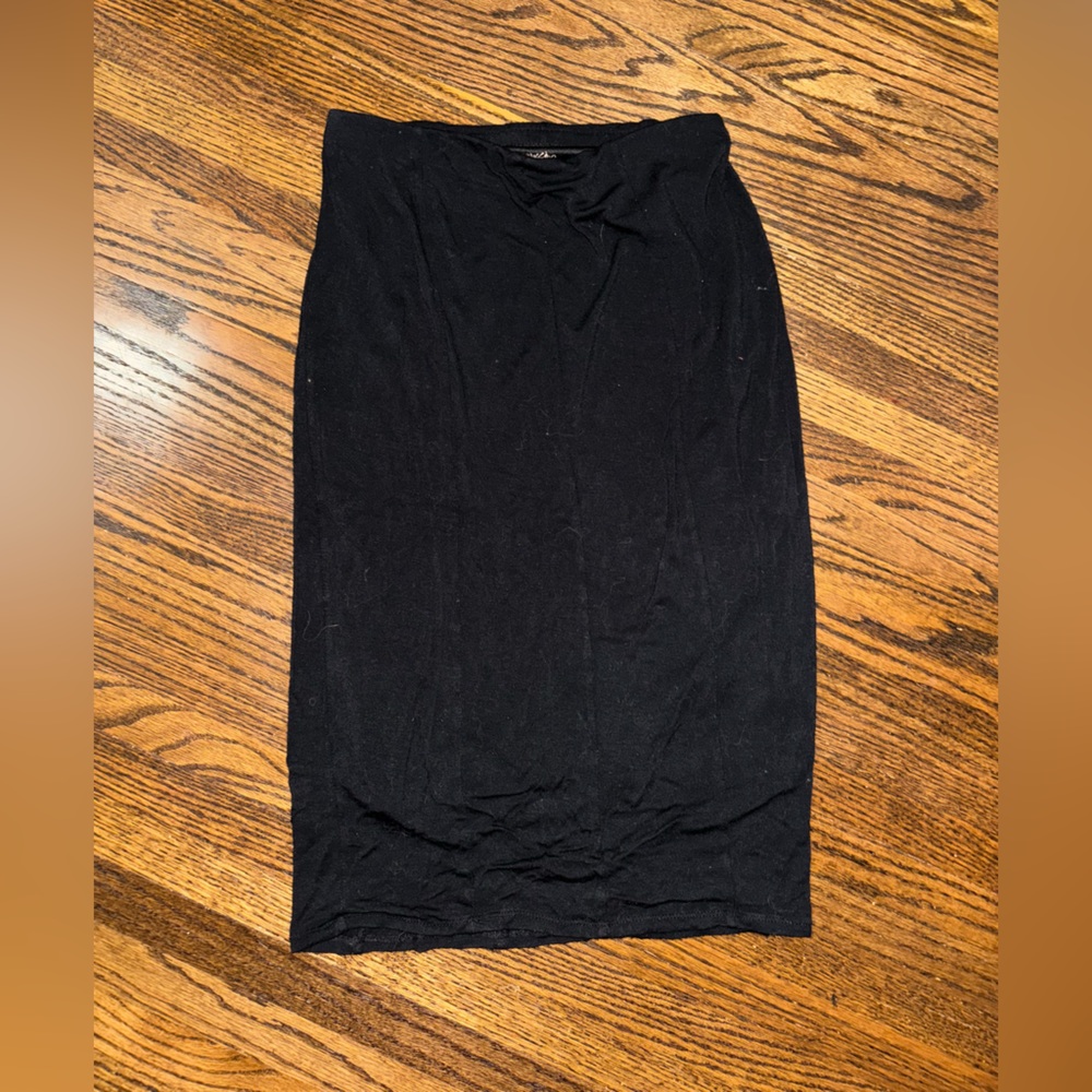 Women’s black pencil skirt